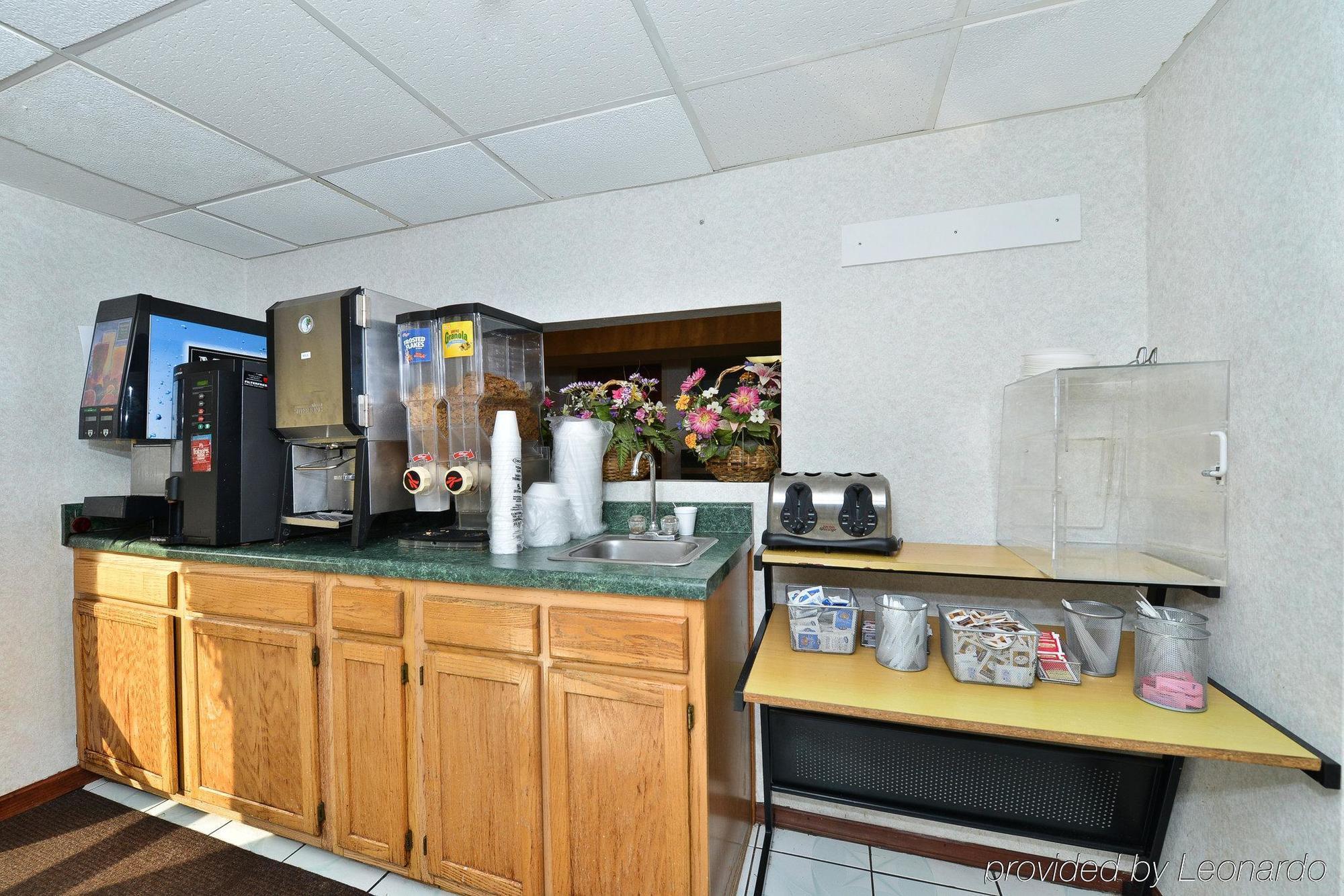 Towneplace Suites By Marriott Greensboro Coliseum Area Restaurante foto